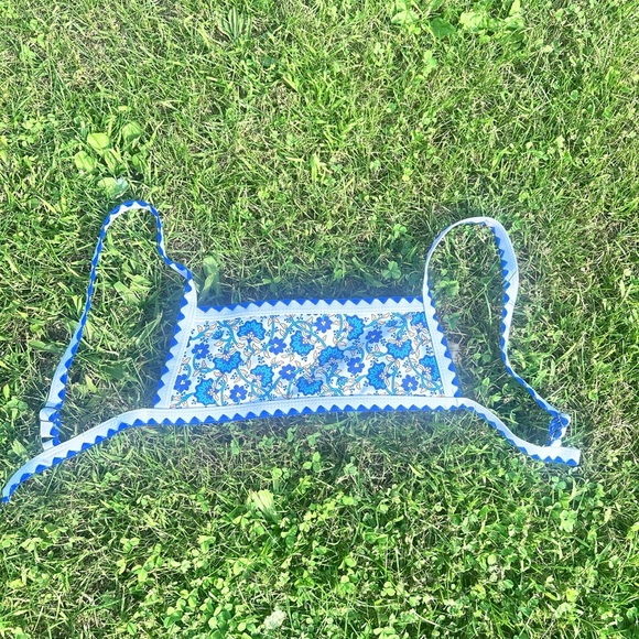 Blue Floral bikini top with White Trim - Picture 1 of 3